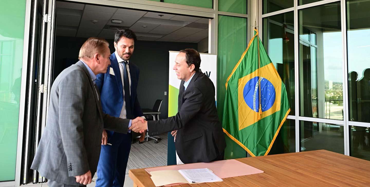 Conectar ainda mais brasileiros: a prioridade da parceria entre Viasat e Telebras